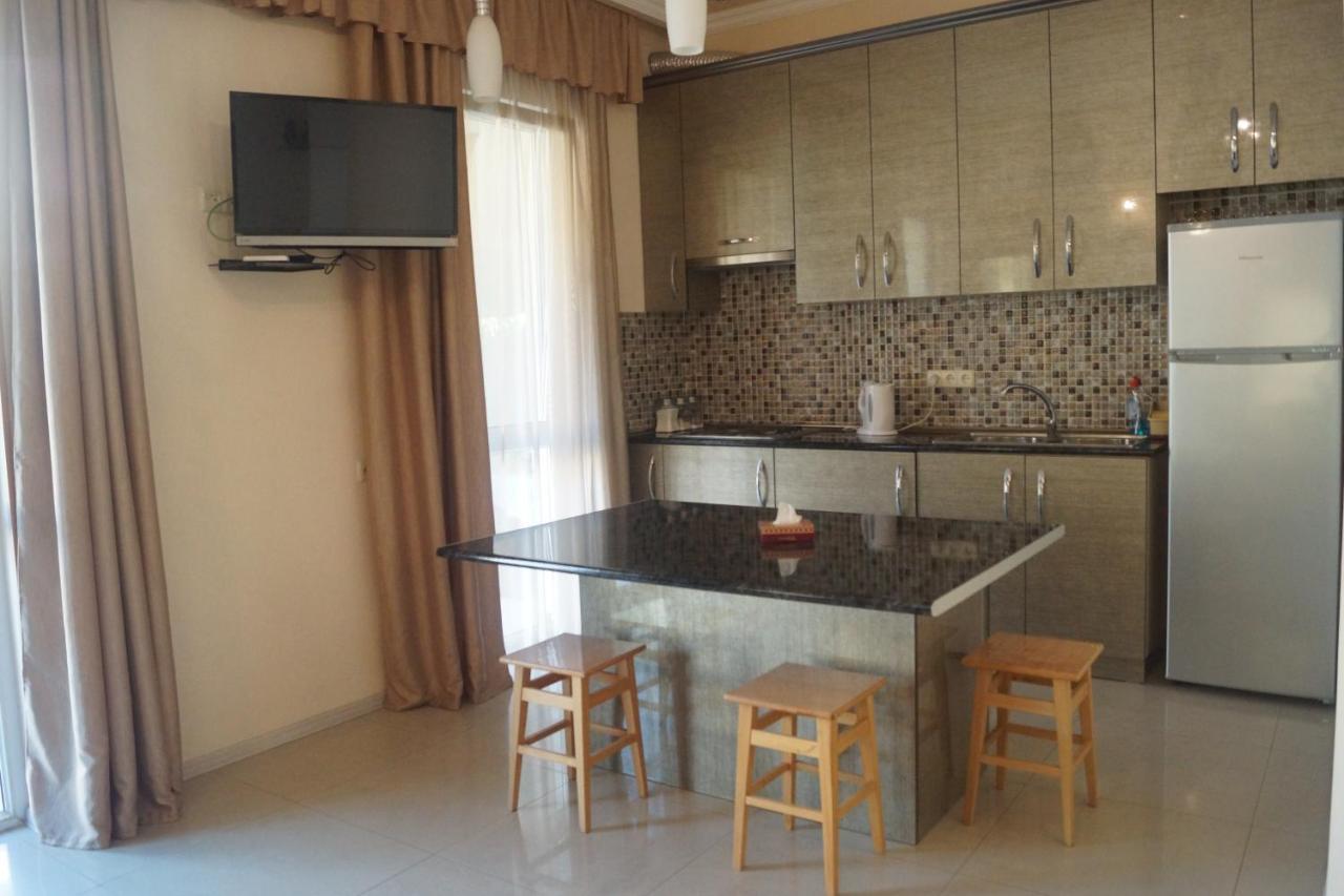 Arteast Hostel Yerevan Bagian luar foto
