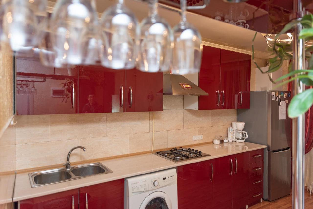 Arteast Hostel Yerevan Bagian luar foto
