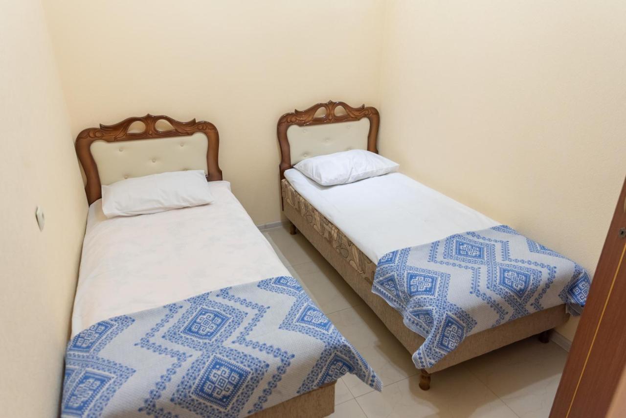 Arteast Hostel Yerevan Bagian luar foto